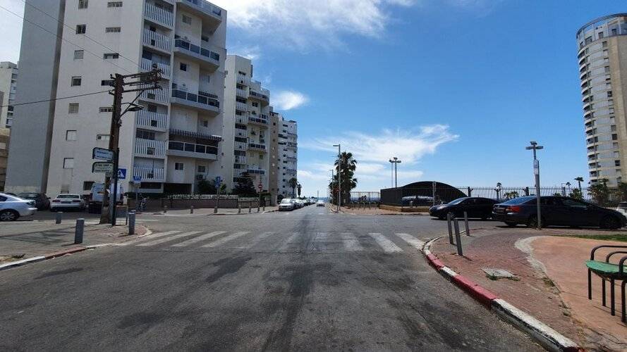 Апартаменты Charming 3 Bdr Sea View Bat Yam #B5