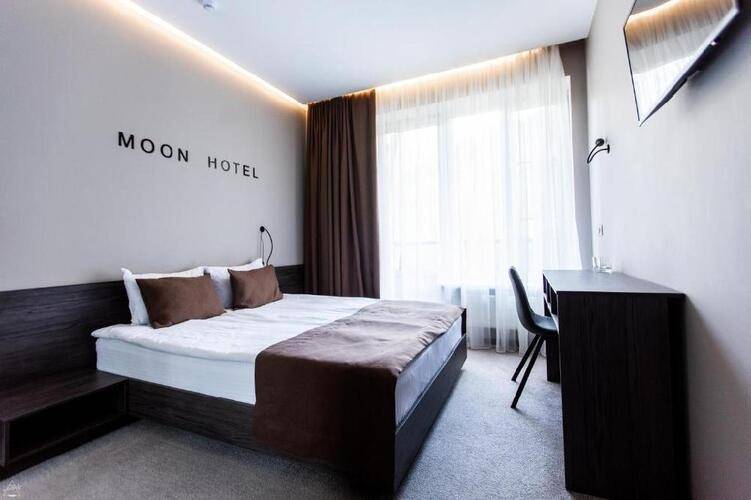Moon Hotel