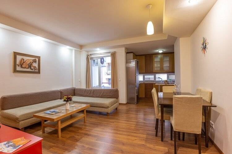 Stay Inn On Aram Str. 70-44