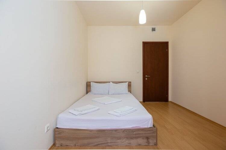 Stay Inn On Aram Str. 70-44
