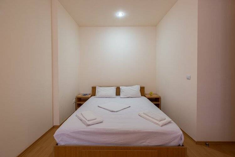 Stay Inn On Aram Str. 70-44