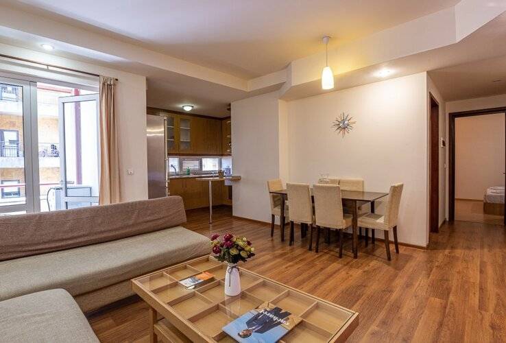 Stay Inn On Aram Str. 70-44