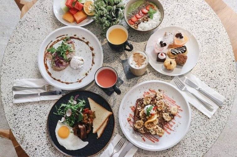 Lloyd's Inn Bali - Chse Certified