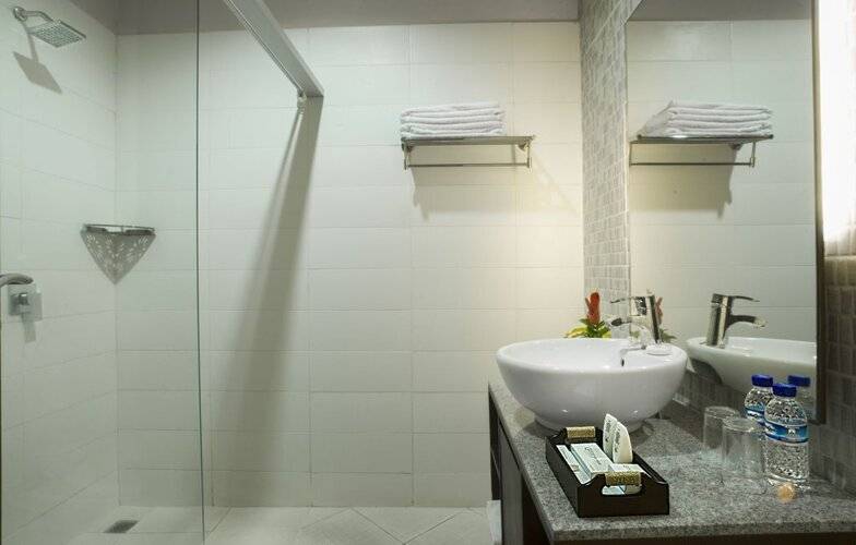 New Garden View Resort - Chse Certified