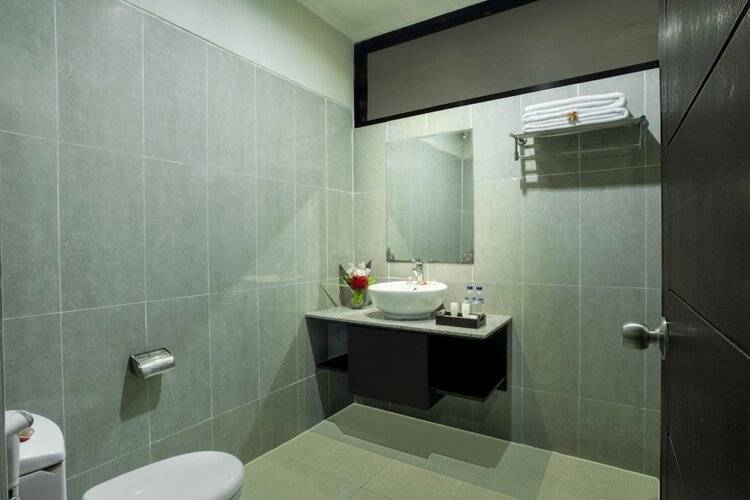 New Garden View Resort - Chse Certified