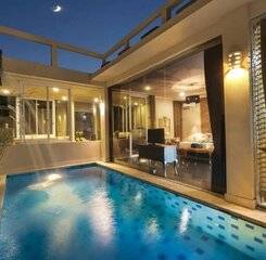 $item['hotel']['name']