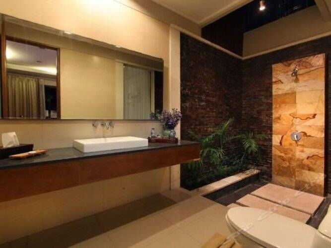 Kubu Cempaka Seminyak Hotel
