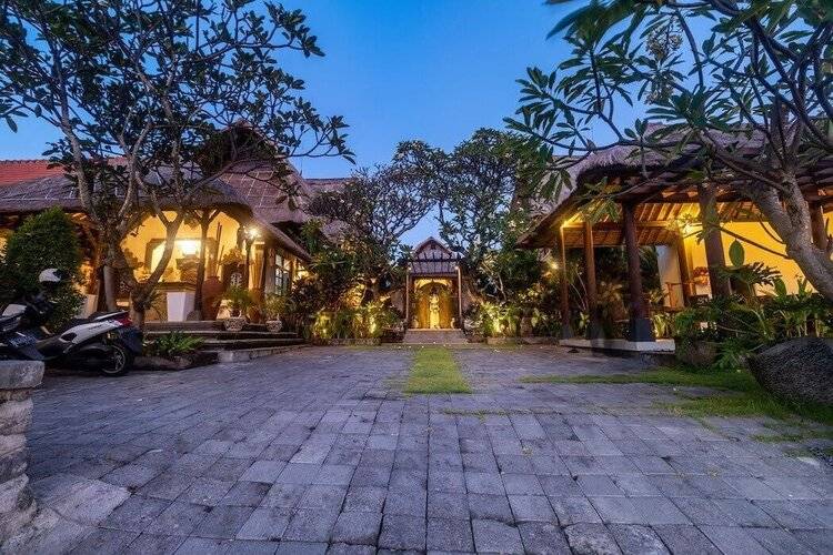 Radiant Jepun Villa