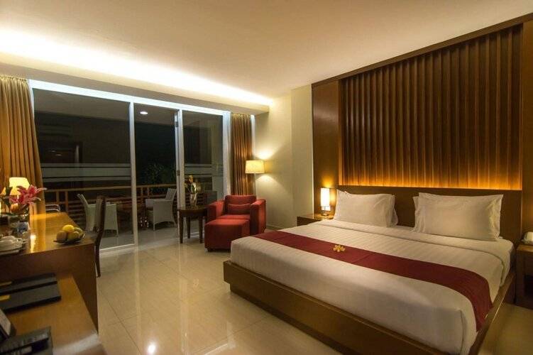 Seminyak Square Hotel