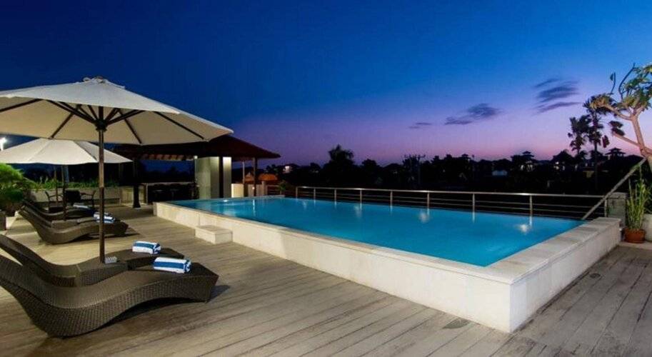 Seminyak Square Hotel