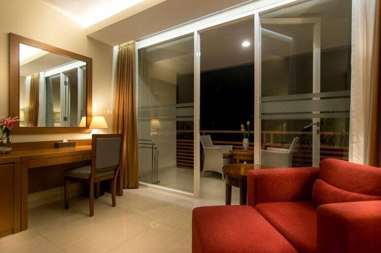 Seminyak Square Hotel