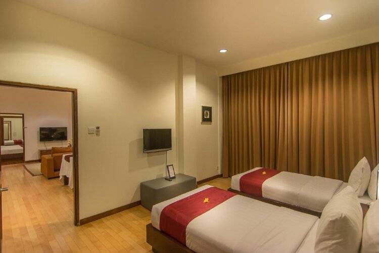 Seminyak Square Hotel