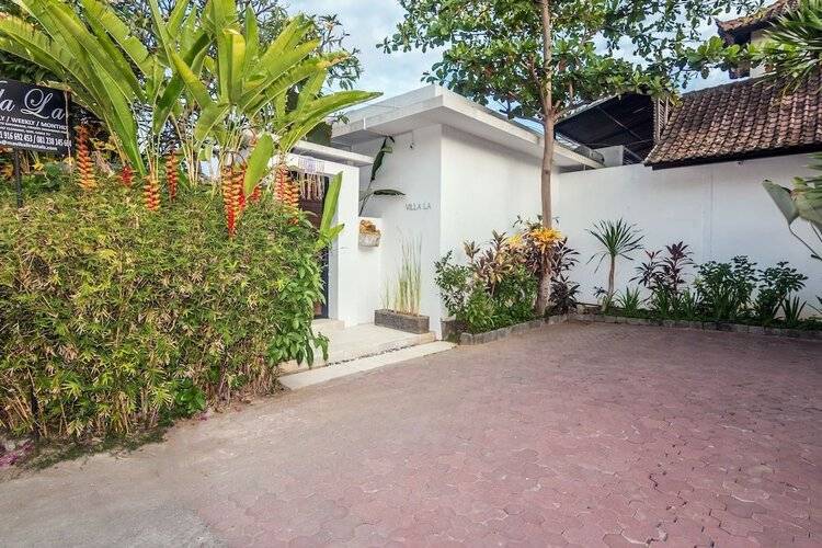 The Banyumas Suite Villa Legian