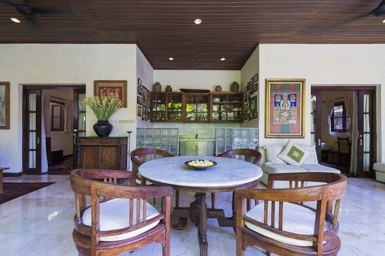 Villa Eight