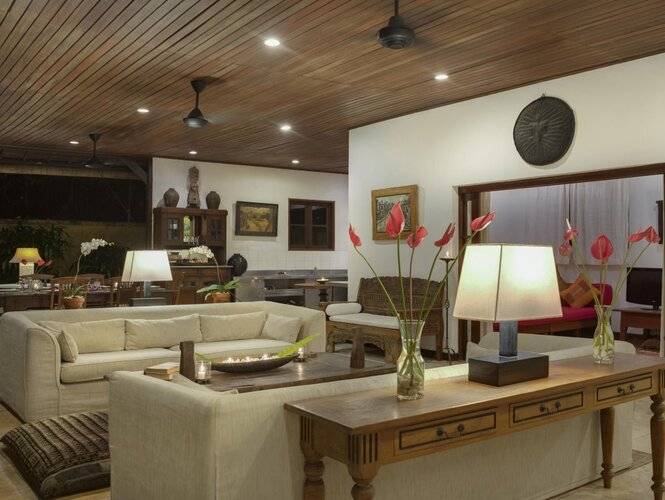 Villa Eight