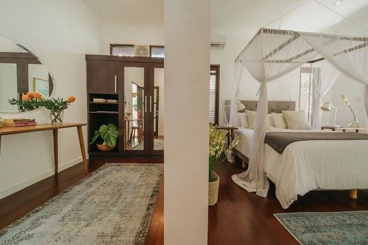 Villa Eight