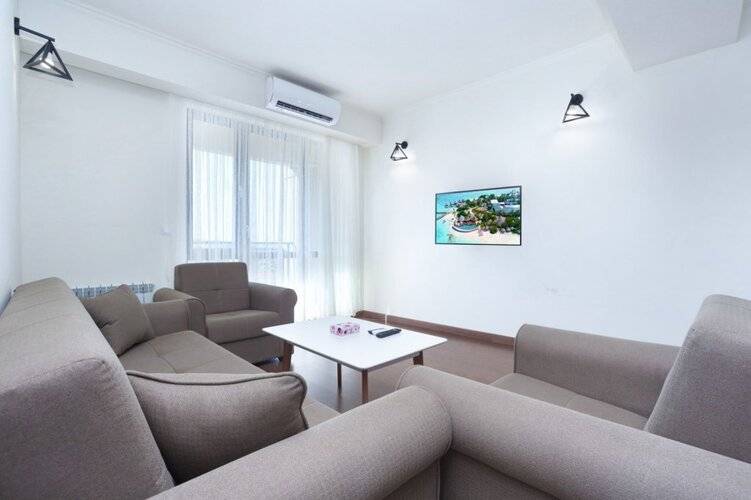 Stay Inn On Koghbatsi 16-139