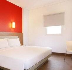 $item['hotel']['name']