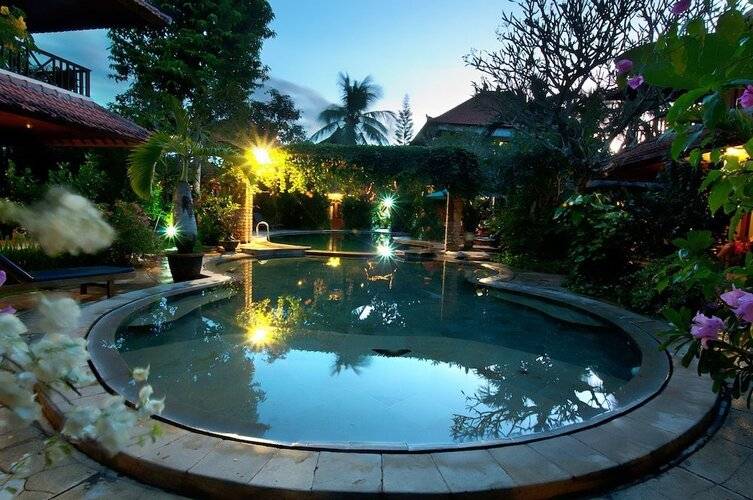 Kusnadi Hotel