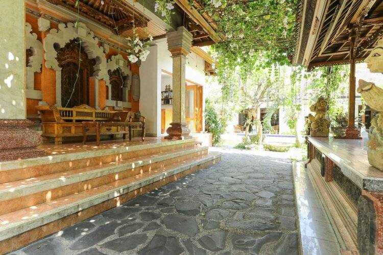 Legian Mas Beach Inn