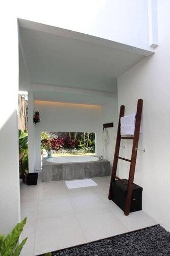 Abia Villa