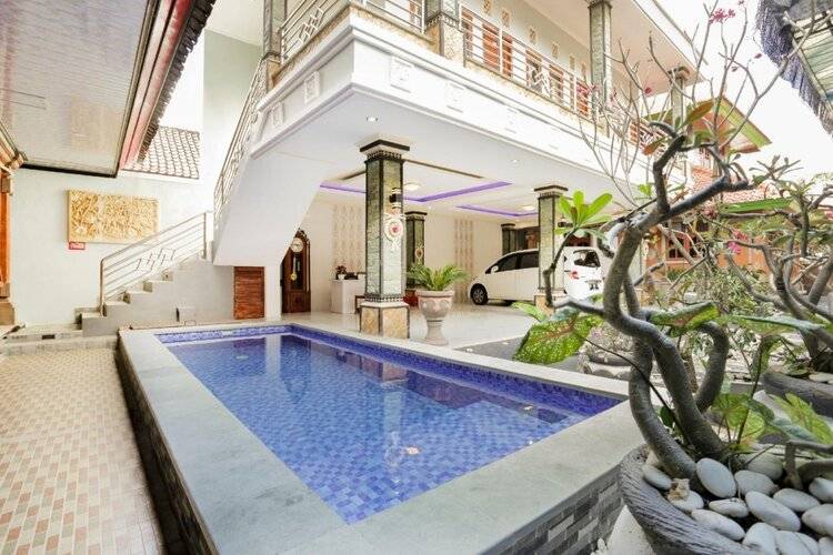 Oyo 4003 Ceria Guesthouse Seminyak