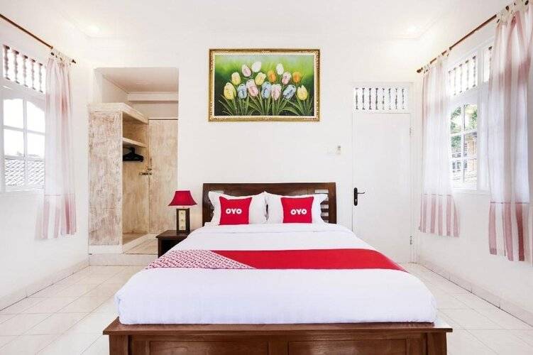 Oyo 4003 Ceria Guesthouse Seminyak