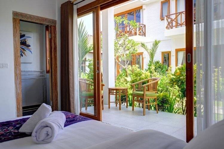 Wide Sands Beach Retreat