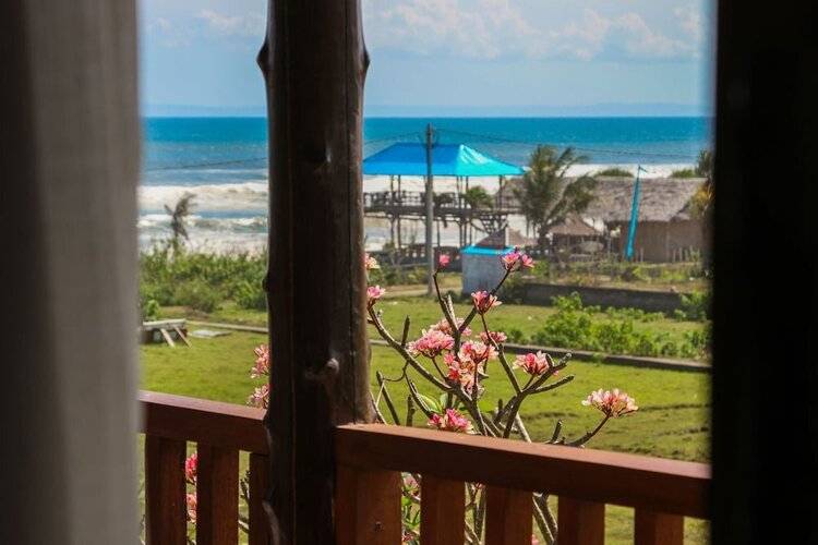 West Break Bali Medewi