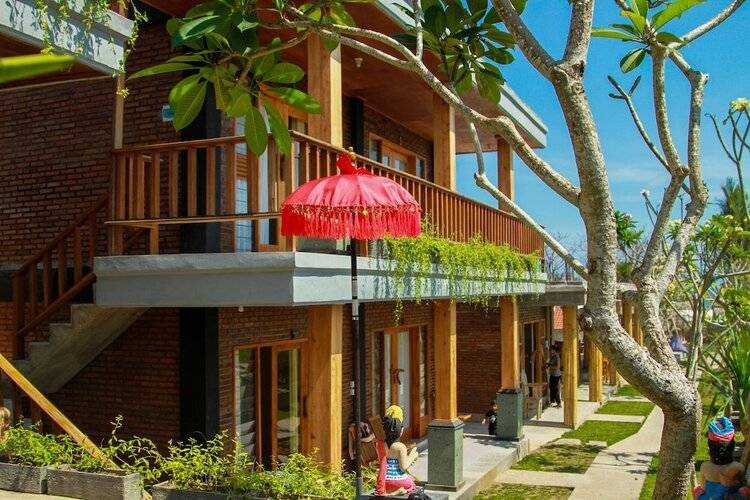 West Break Bali Medewi