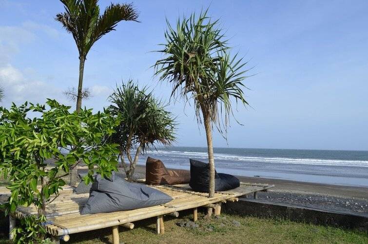 West Break Bali Medewi