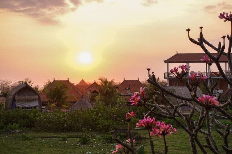 West Break Bali Medewi