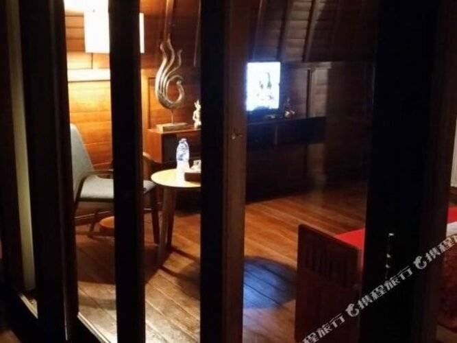 The Lumbung Wood Villa