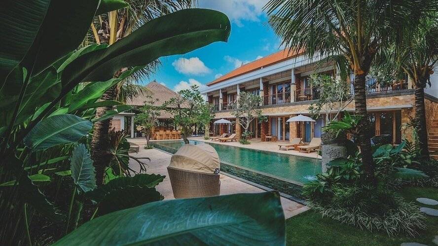 Kahayana Suites
