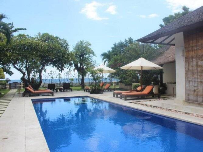 Frangipani Beach Hotel