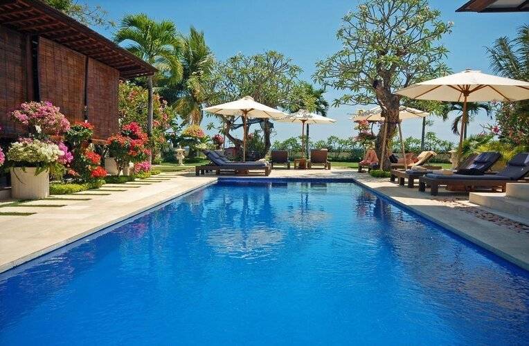 Frangipani Beach Hotel