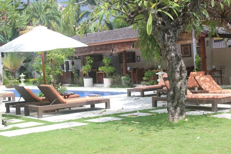 Frangipani Beach Hotel