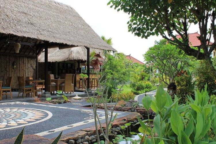 Man's Cottages And Spa