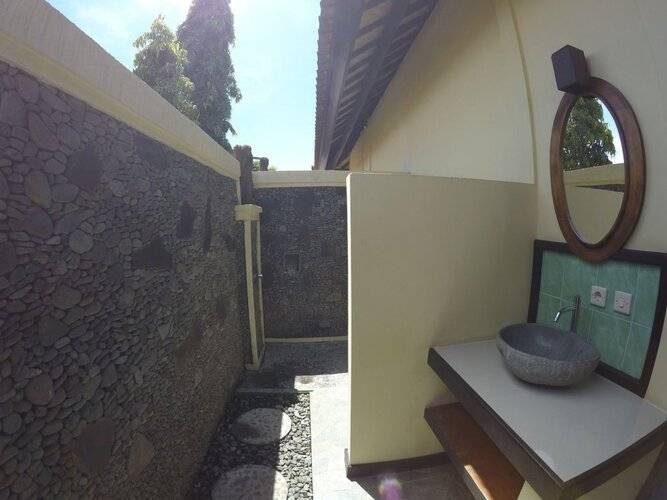 Man's Cottages And Spa