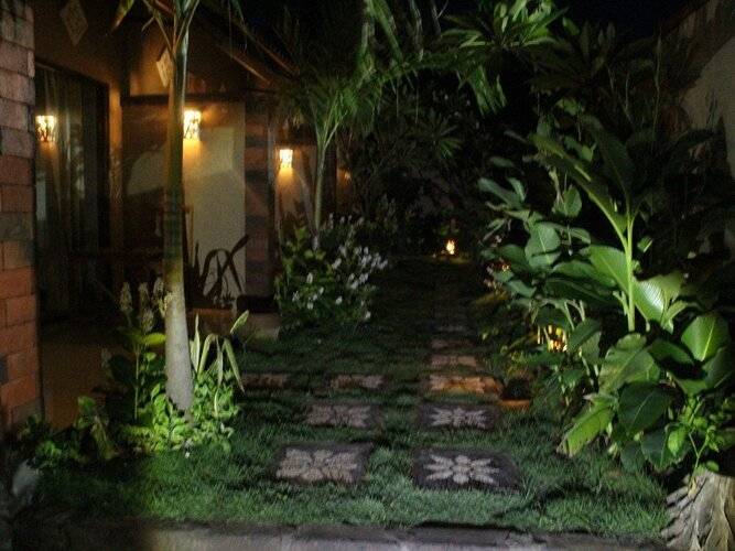 Menjangan Homestay