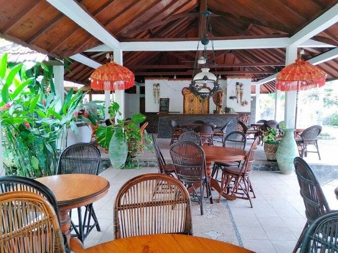 Rini Hotel