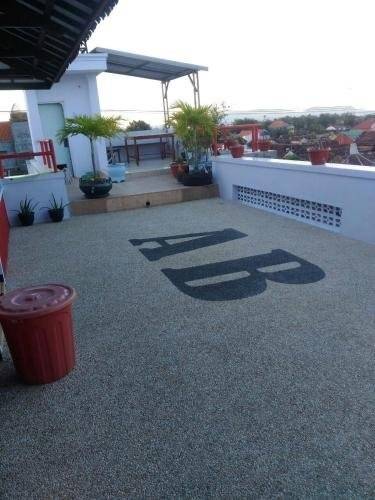 Reddoorz Near Pantai Boom