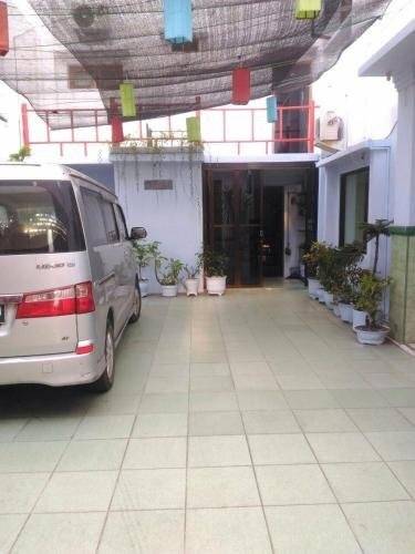Reddoorz Near Pantai Boom