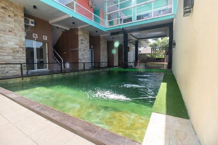 Sans Hotel Borobudur Banyuwangi