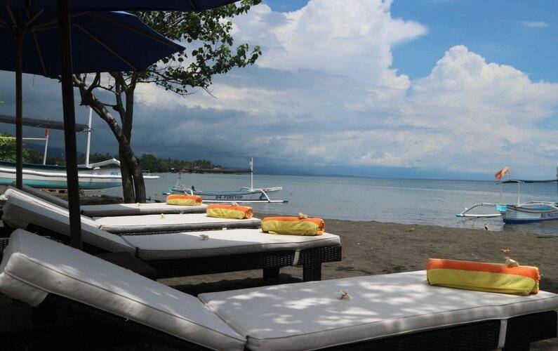 Bali Taman Beach Resort & Spa - Lovina