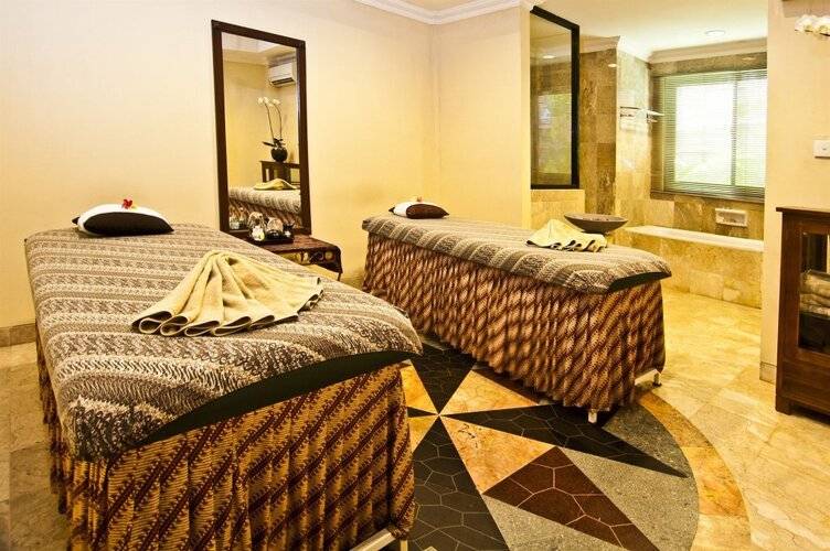 Hotel Kumala Pantai
