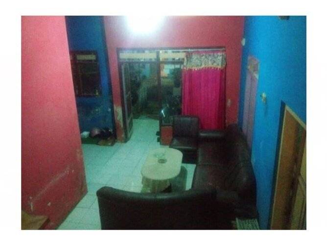 Herry Panggang Homestay And Transport Service
