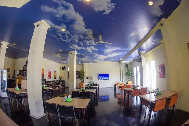 Hotel Mahkota Plengkung