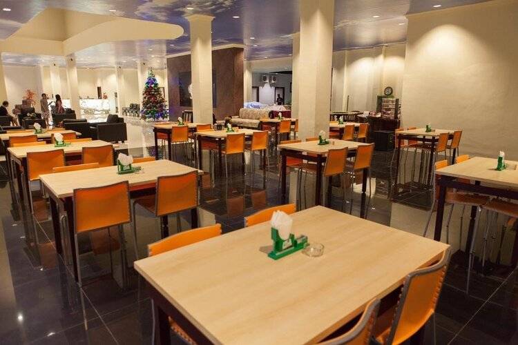 Hotel Mahkota Plengkung