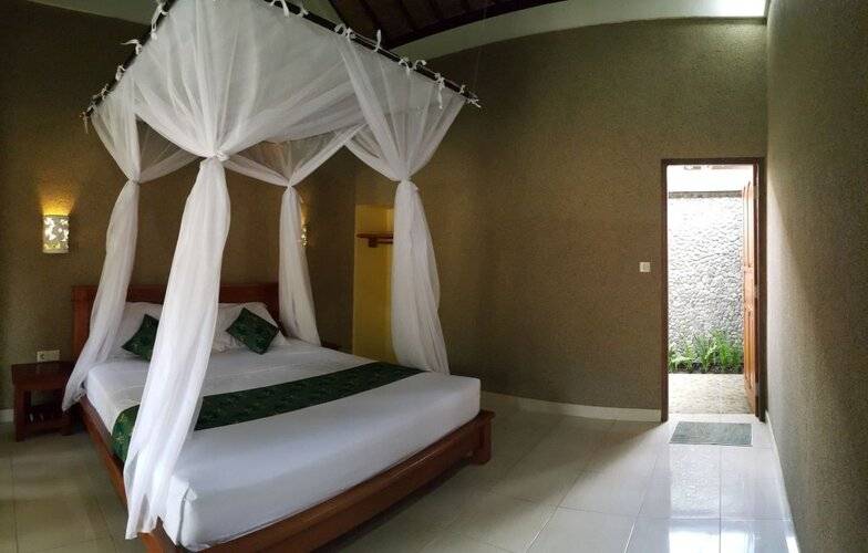 Mango Tree Inn